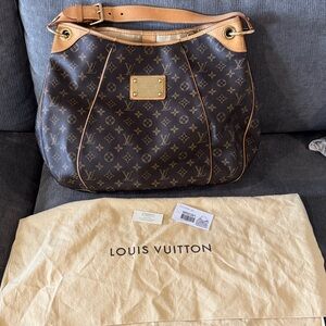 Louis Vuitton Brown Monogram Canvas Shoulder Bag with Vachetta Trim